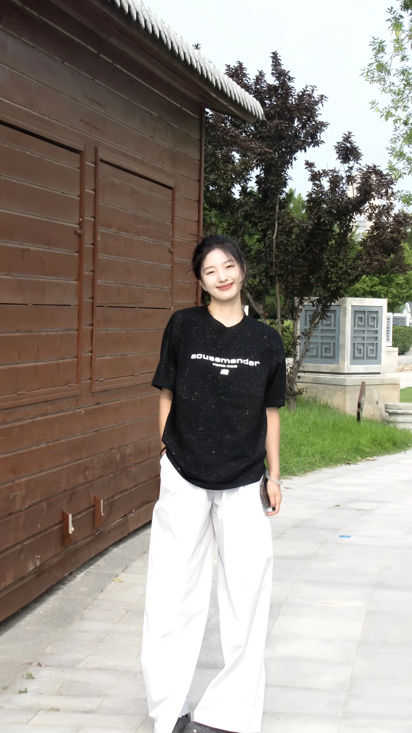 你发的娃娃脸 降落在身边