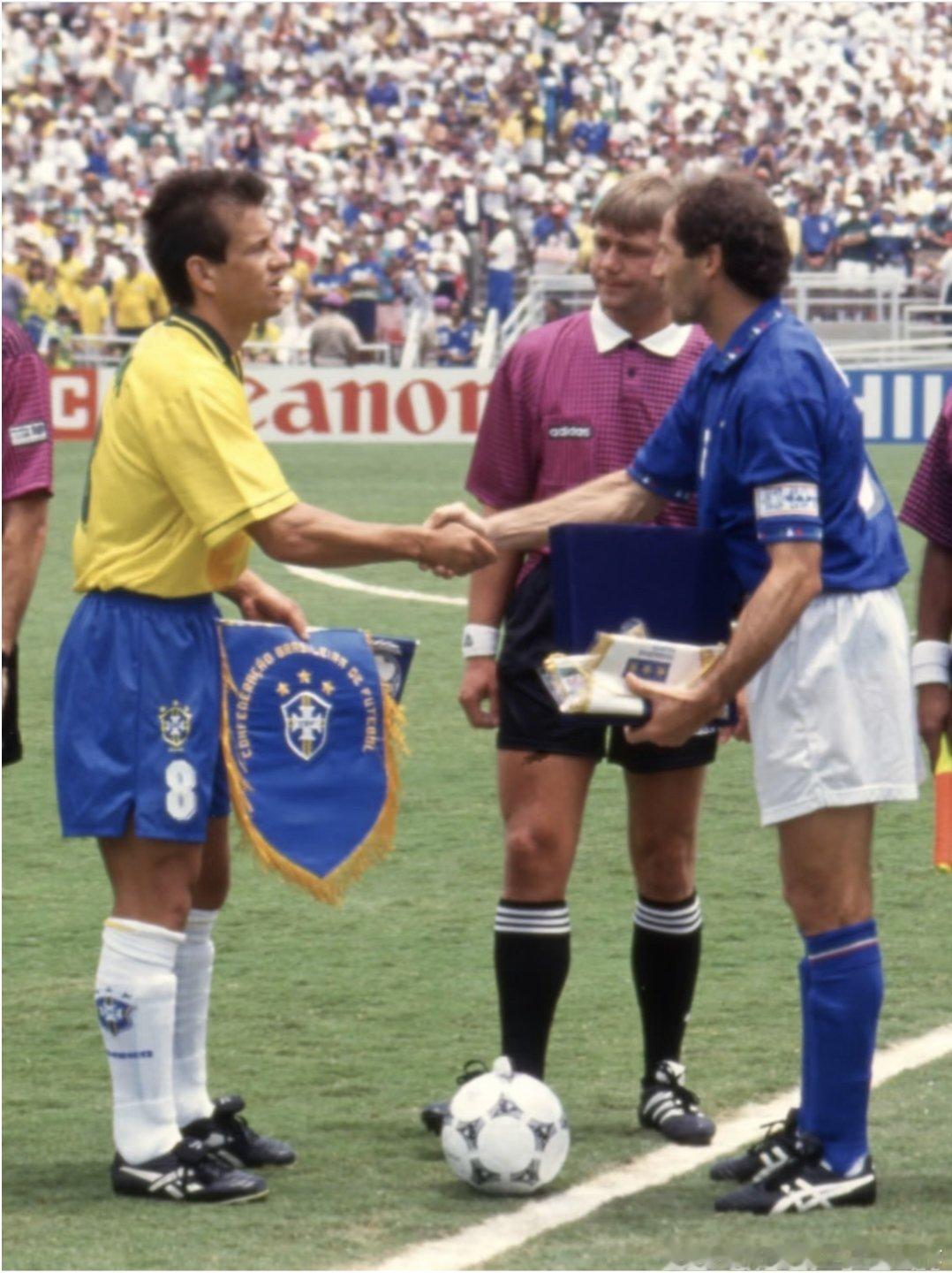 1994美国世界杯。如果你能叫上来这里面所有人的名字，那么你可能已经到了耄耋之年