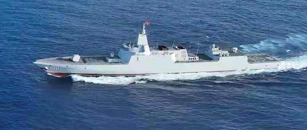 中美再现南海对峙？美航母拉警报：055加轰6来了