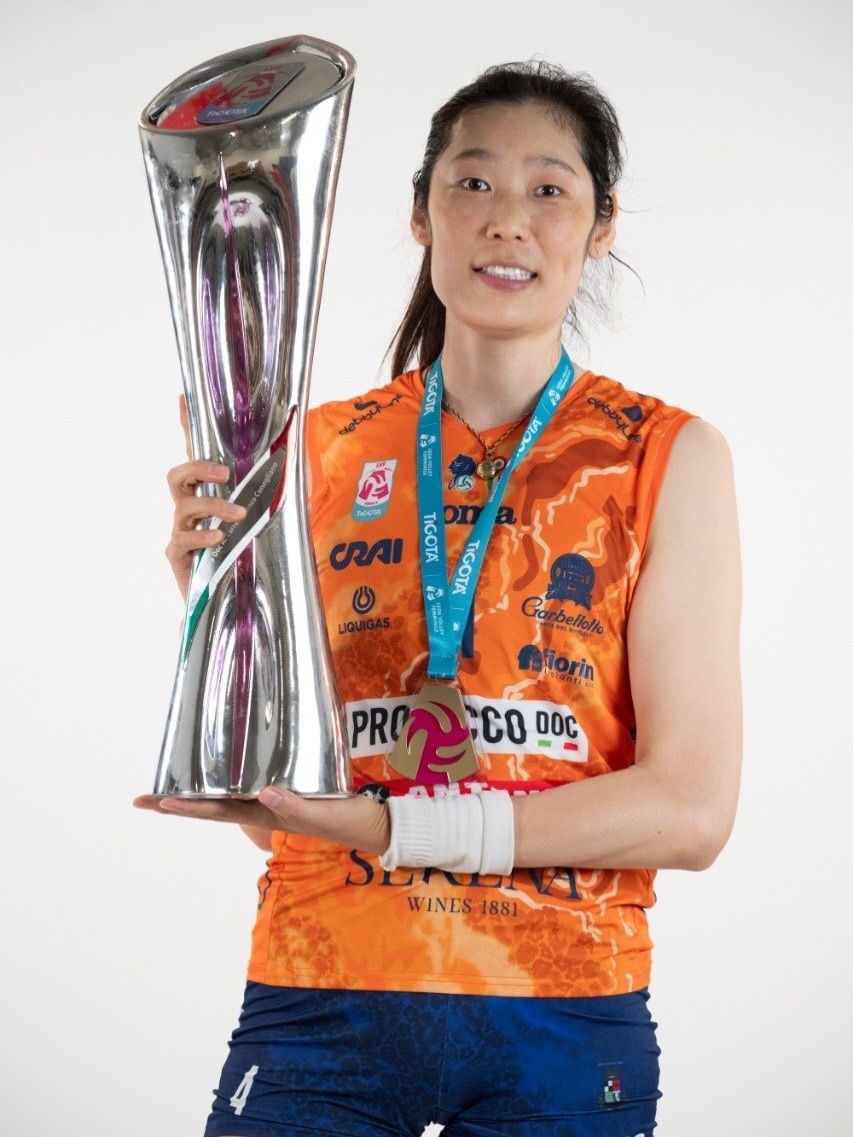 再次祝贺朱婷职业生涯第26冠，传奇继续！朱婷