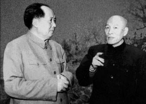 [太阳]1958年，毛泽东与武汉大学校长李达争论，李达火气很大的说道：“你头部发