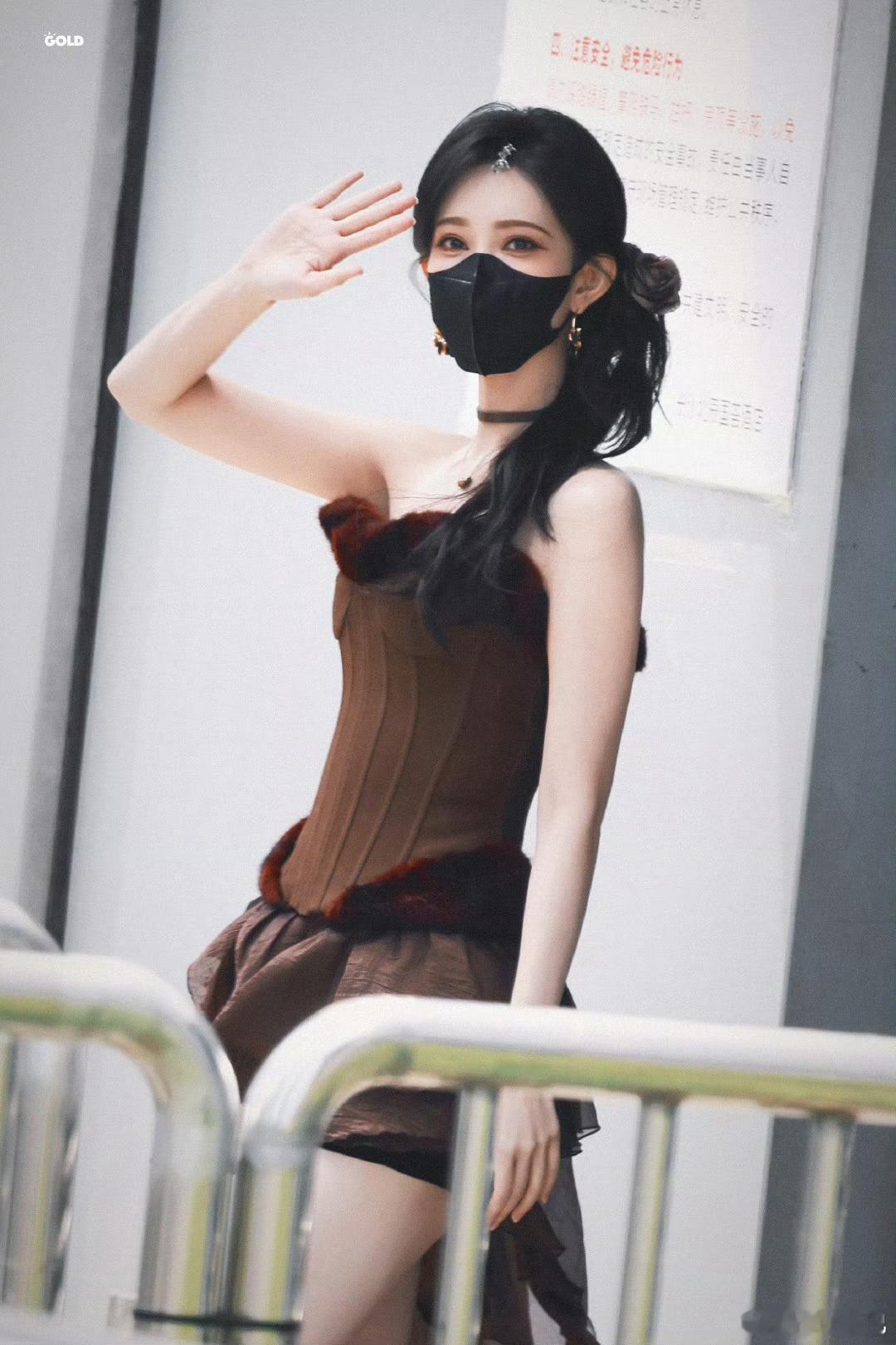 孟子义、周也今日hi6上班路透[haha] ​​​