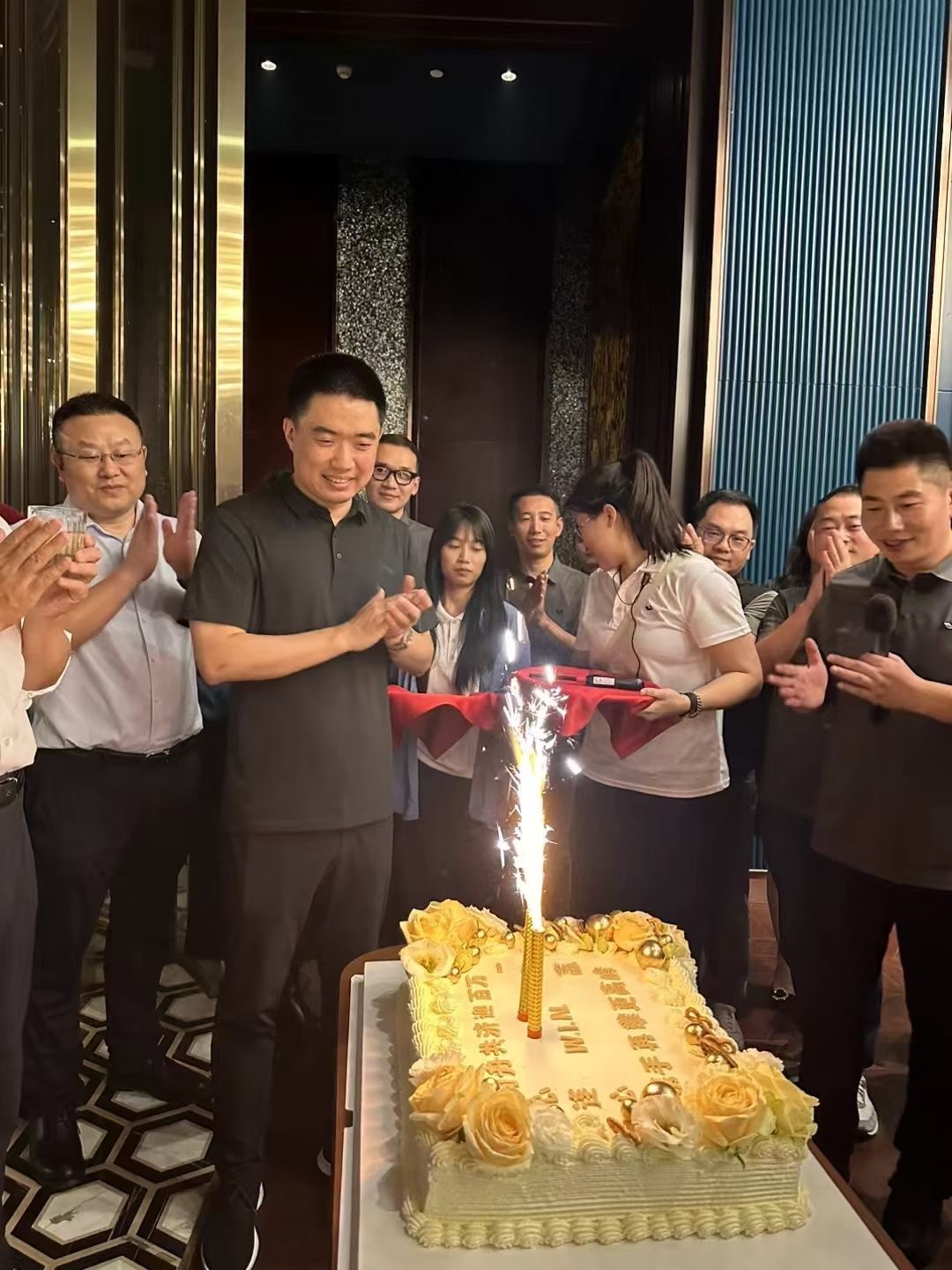 理想百万下线！ ​​​