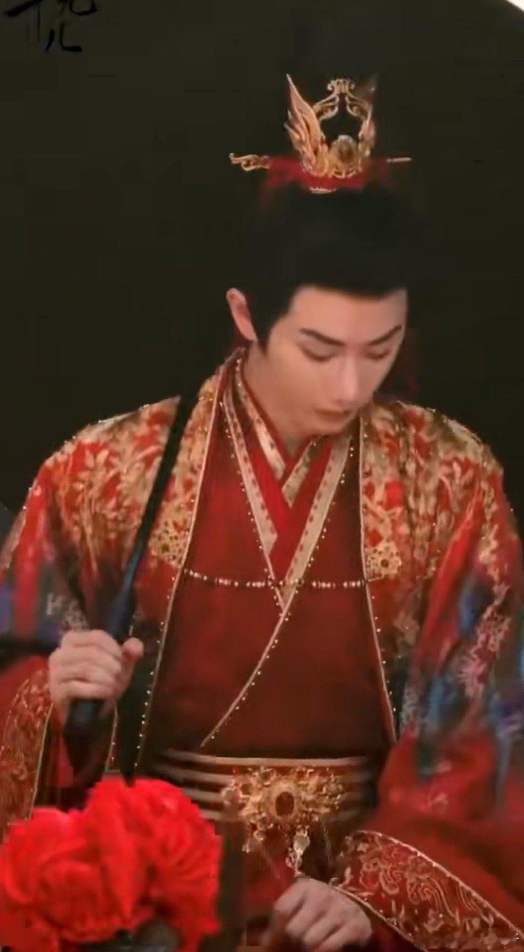 李一桐王佑硕婚了么外卖已送达 家人们谁懂！李一桐王佑硕的大婚戏，从造型到无限流设