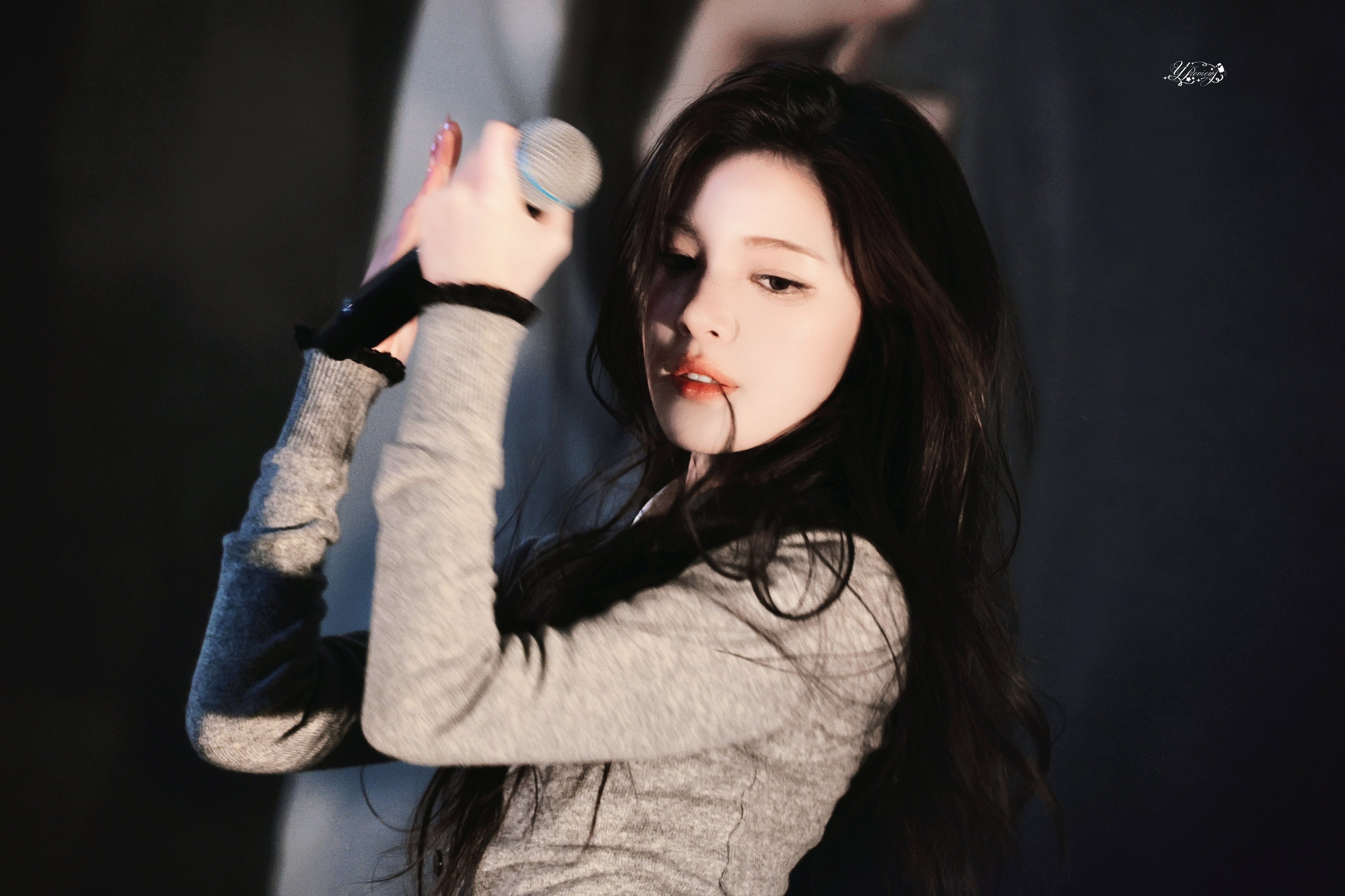 眼神锁定🔒.YPreviewJ_0612 