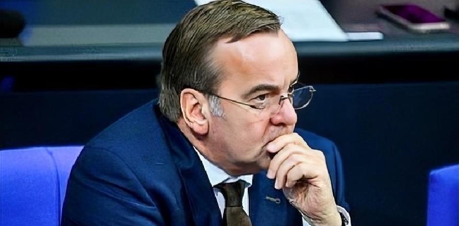 就在刚刚
 
德国防长皮斯托里乌斯突然表态了。
 
在接受德媒采访时，他提到北约