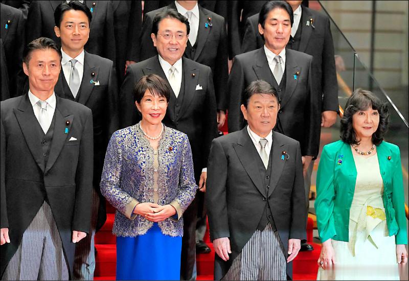 高市内阁首次改组：核心阁僚全部留任，维新会前干事长首次入阁海外新鲜事 日本首相高