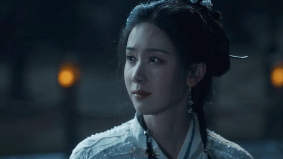 #文潇是赵远舟亲手养大的玫瑰# 大梦归离里赵远舟陪文潇度过大荒时光，妖法变戏法秋