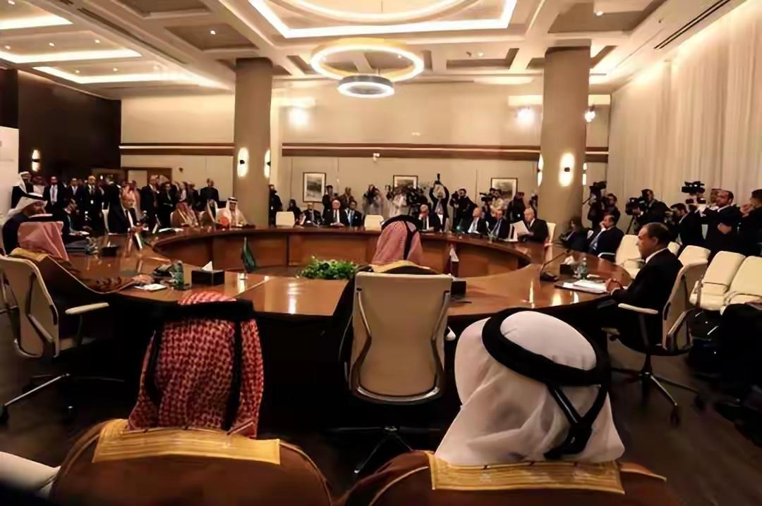 特朗普突然翻脸！公开打脸以色列，再不管就要被拖入中东火坑！