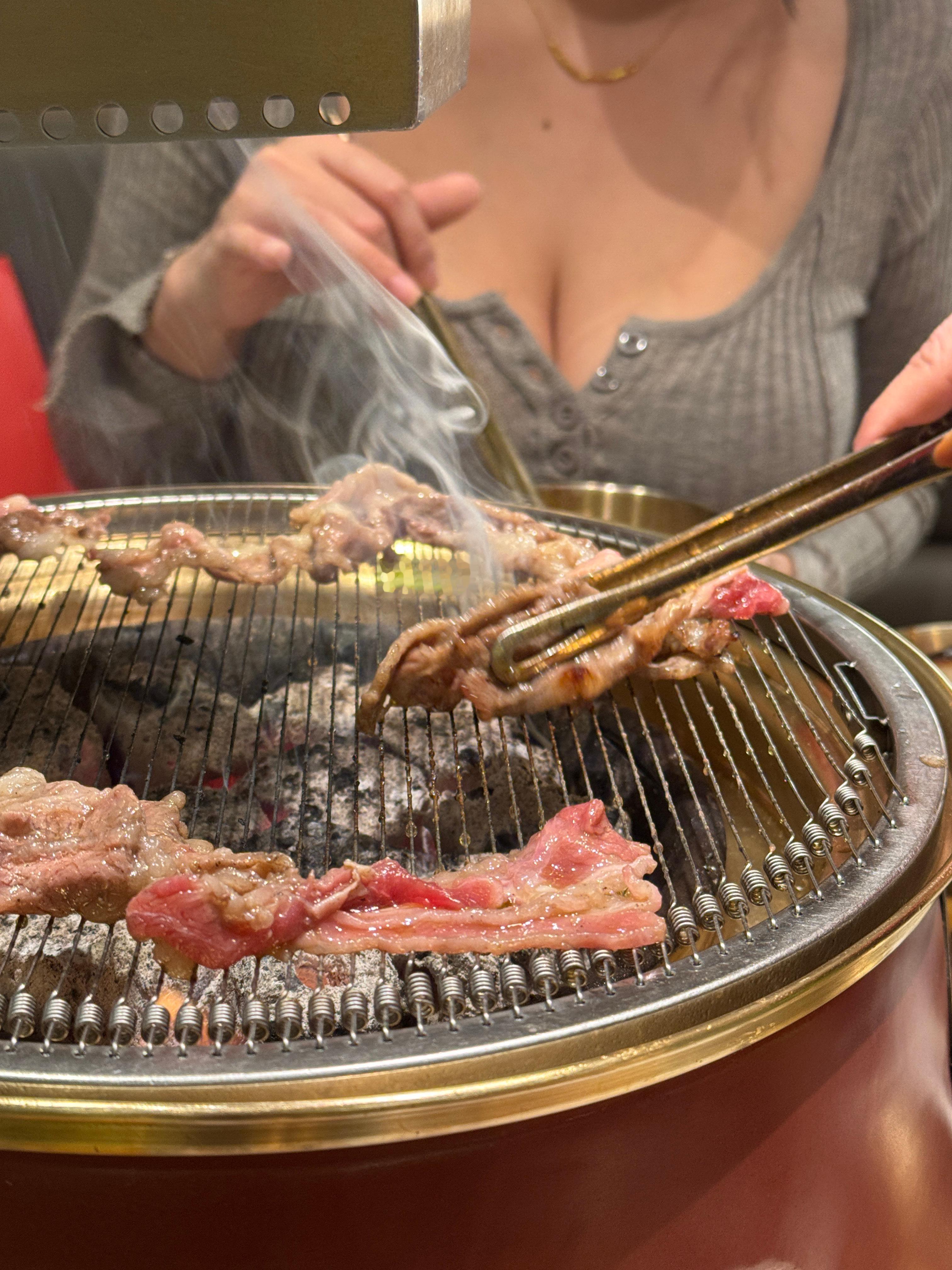 [融化]吃肉肉  