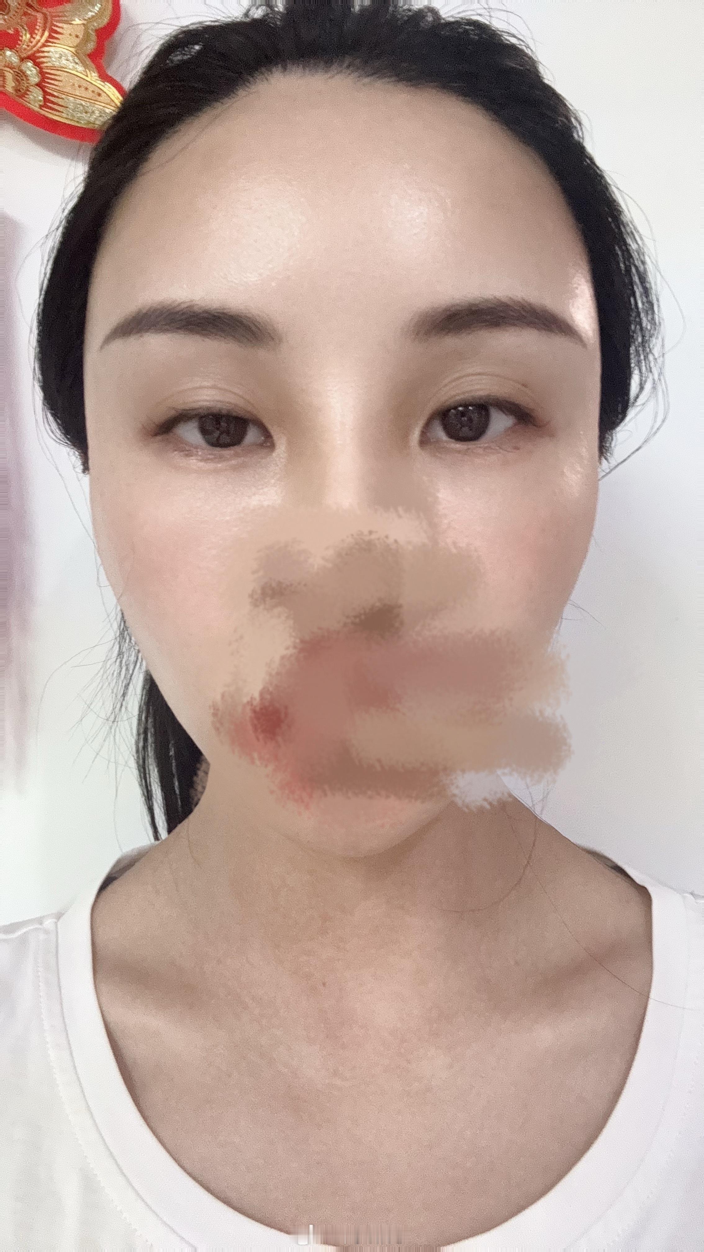 感谢铁粉支持，这位老铁主要想看看事业运，这眼神空洞无神，现时运肯定处于低谷迷茫的