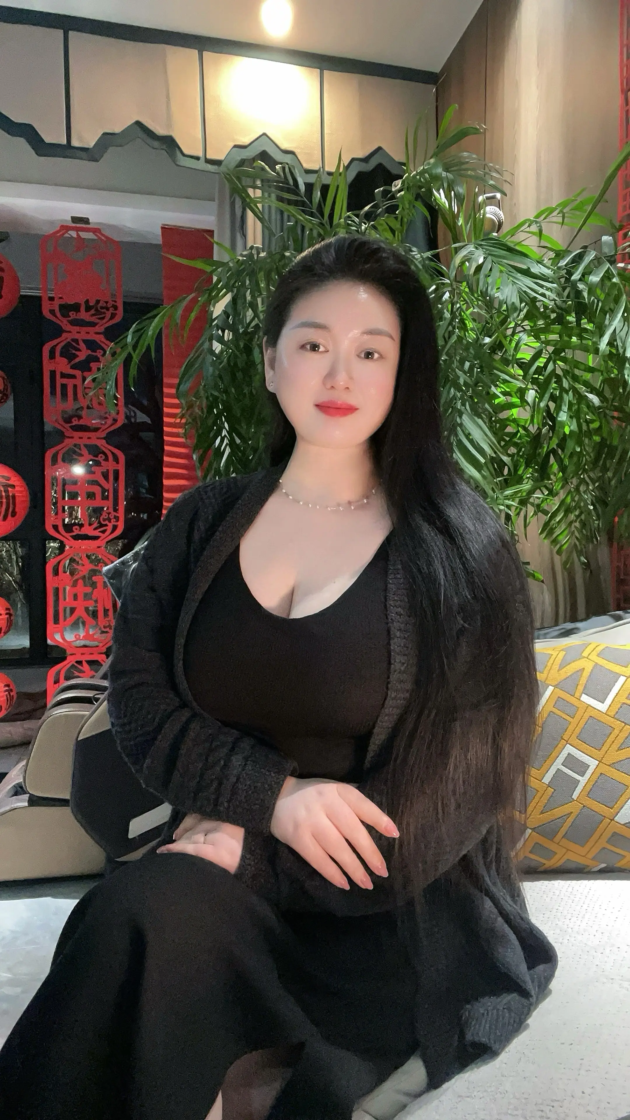 百无一用是情深，不屑一顾最相思，醉过方知酒浓，爱过方知情重，追过方知词...