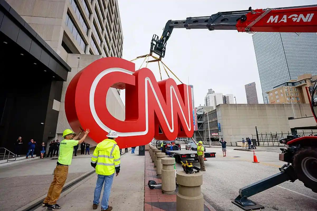 CNN改写全球新闻业，给传统大厂上了生动一课。 解决了模式和技术问题后，CNN开
