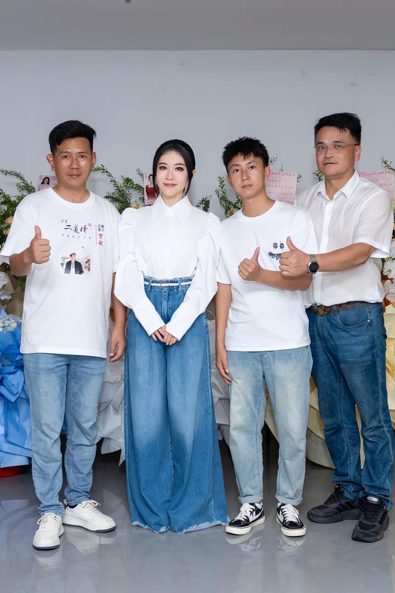 兰溪站收获满满，圆梦了合影和TO签，下一站广州见刀郎周煜琦 刀小娟 赵天蔚 徐子