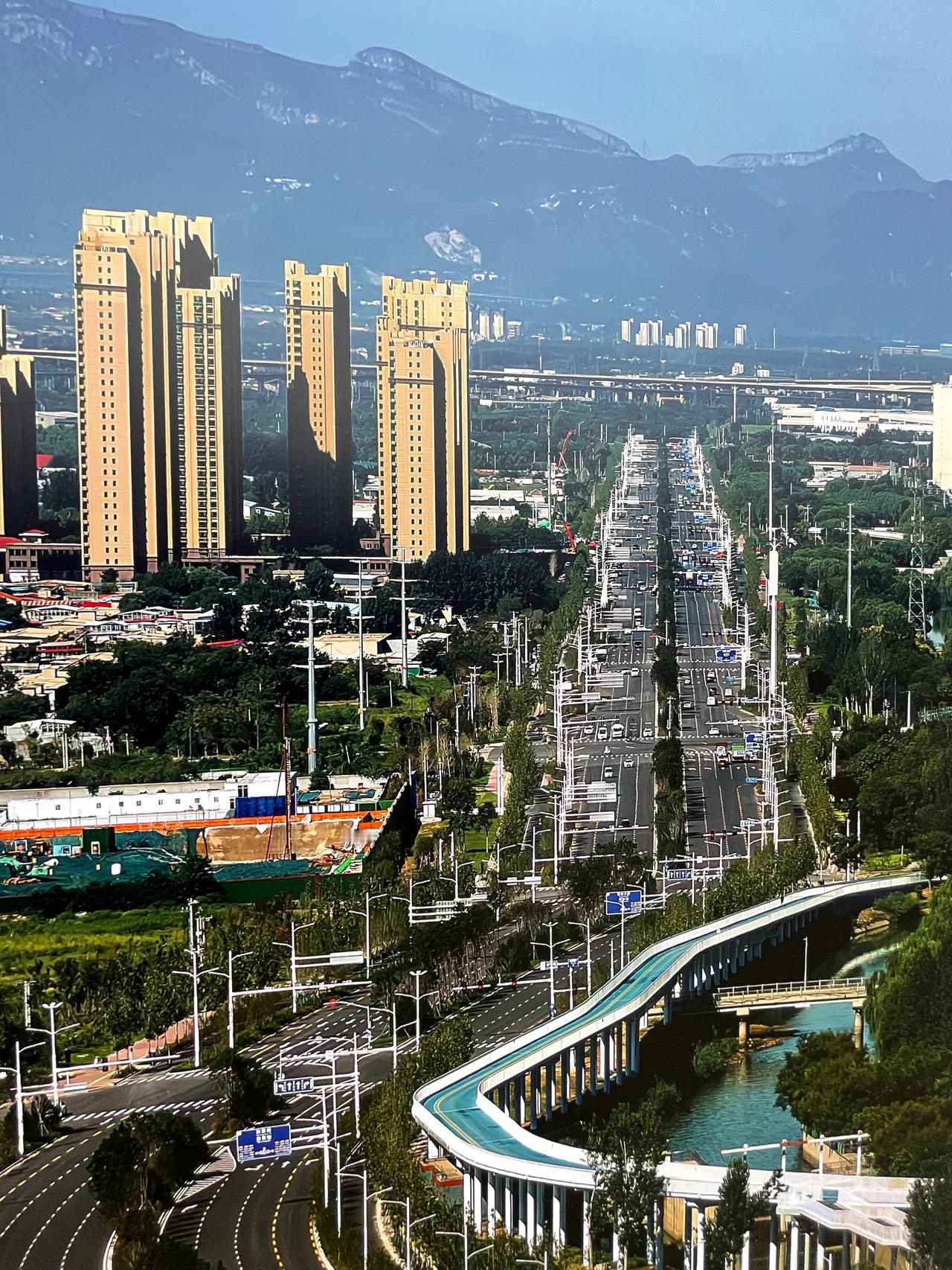   祖国万岁！石家庄千岁！生日快乐！