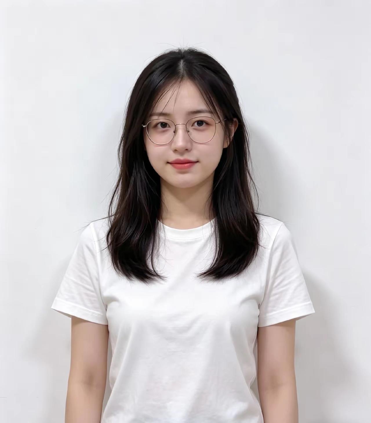 白衣如雪，静待佳人。 温柔白衣少女 白衣仙气 白衣曾拂万山雪
