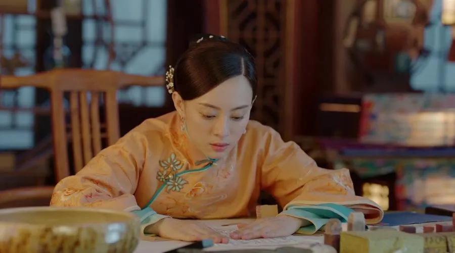 1900年，慈禧问周莹：“你有男人吗？”周莹回道：“我守寡14年。”谁料，听了周