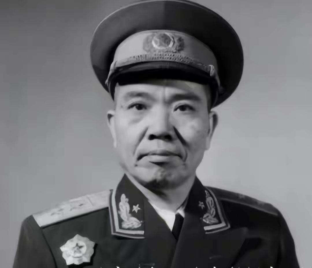 1992年，开国中将病逝。他是秋收起义老红军，也是湘江战役“绝命后卫师”红34师