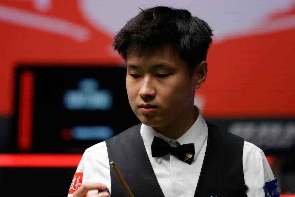 赵心童也成为中国乃至亚洲斯诺克历史首位拿到世界冠军的球员。此外，他还是首位拿到世