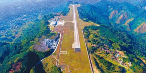 “中国人全都是骗子，我们太能欺骗了！”美国某专家在看到我们中国机场后，非常愤怒地