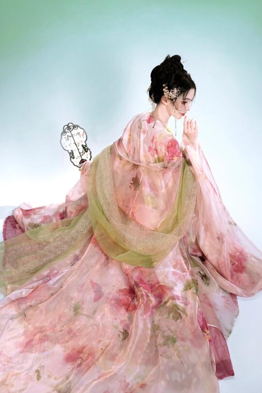 “唯有牡丹真国色”