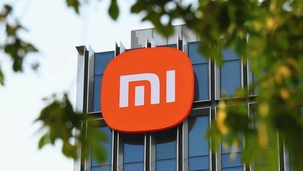 2月4日，小米公司发言人通报：2月1日辽宁营口一台小米SU7主驾座椅处冒烟起火，