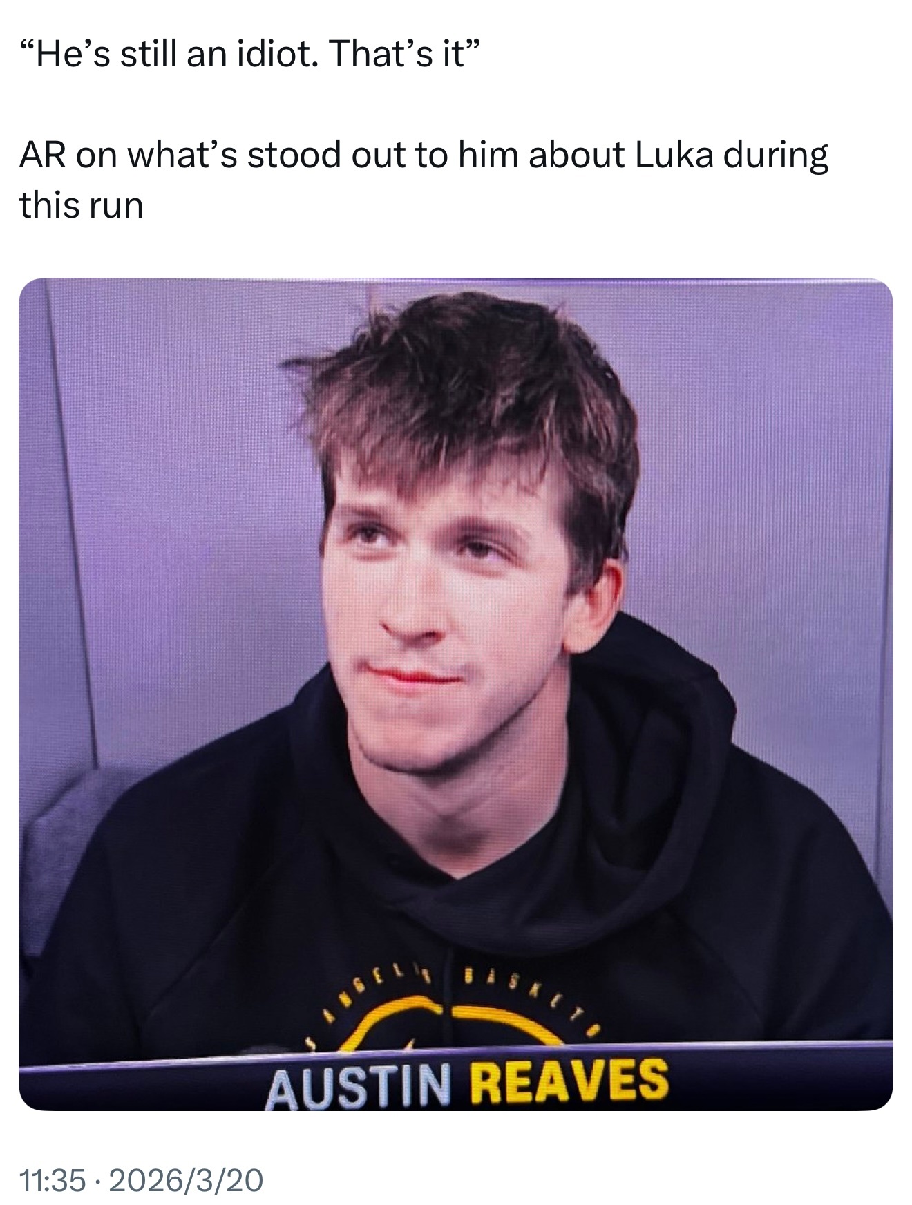 里夫斯谈东契奇最让他印象深刻的点：“他还是个‘白痴’，就这样。” 