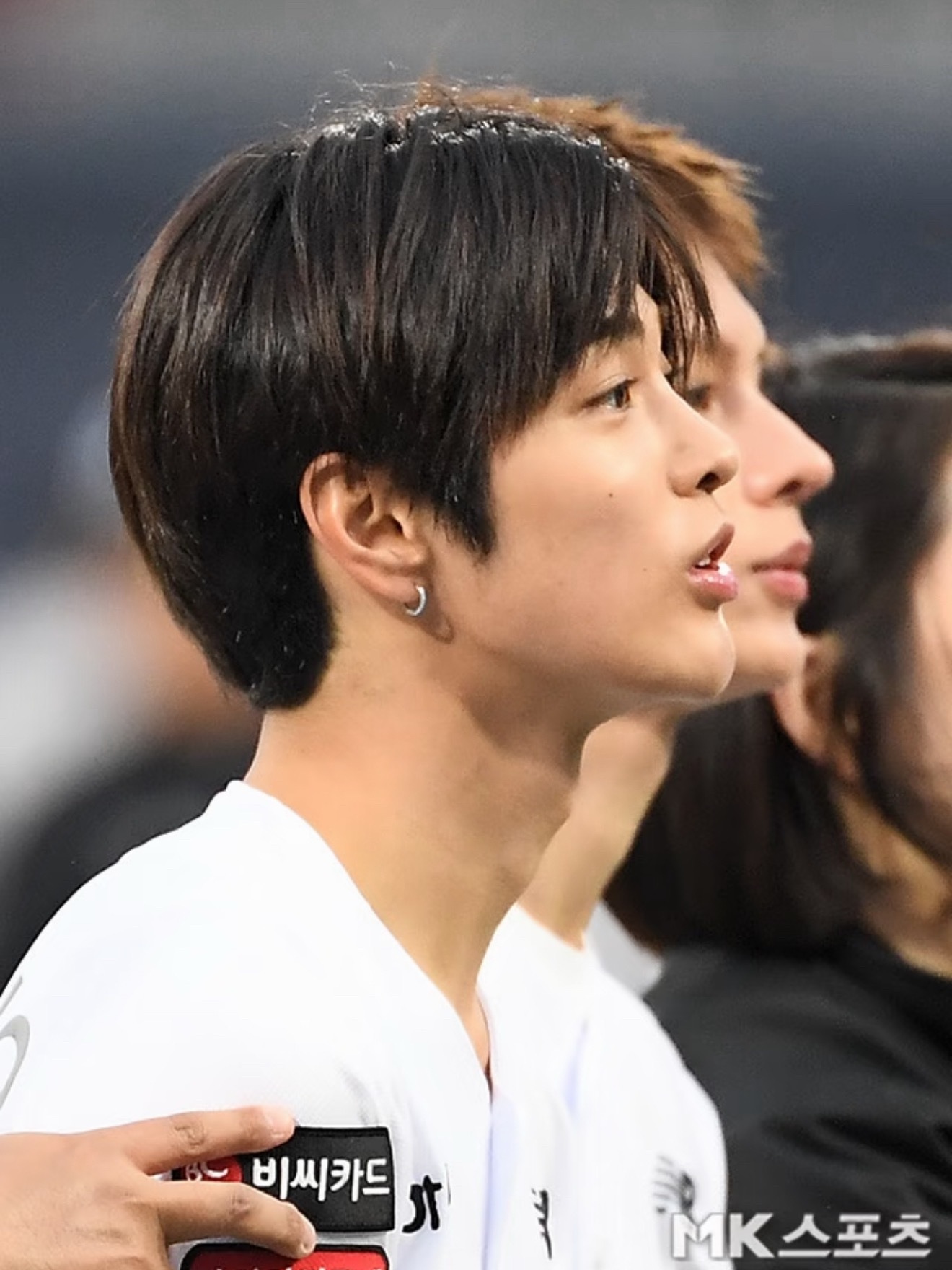 安乾镐和赵雨凡同框侧脸🆚有个人真是门面吗？