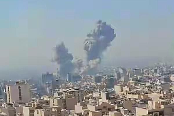 突发！中东战火重燃，美以联合入侵伊朗。

以色列不宣而战，发动了先发制人的空袭行