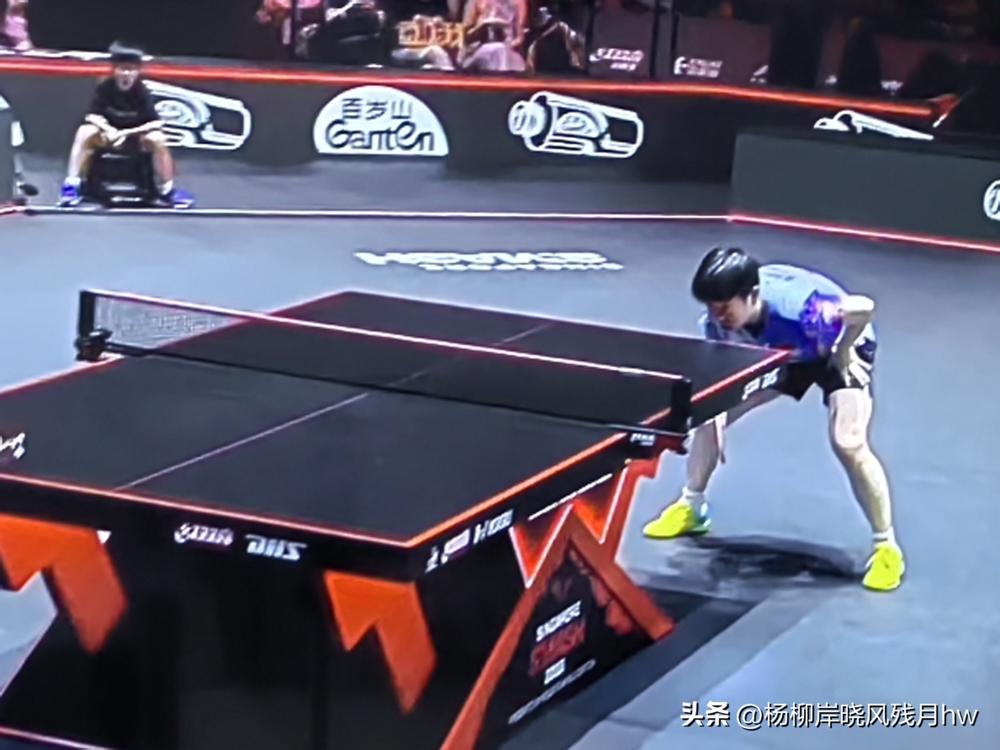 孙颖莎对王曼昱，两年19胜10负，胜率摆在那。但这次新加坡大满贯，第五局7-10