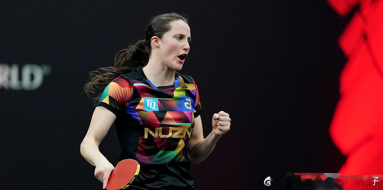 【德国乒协】弗朗西斯卡与温特晋级十六强🎤小弗：艾利克斯开局打得非常出色，但之后