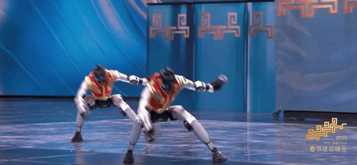 机器人全面入侵春晚今年的机器人也是过于灵活了