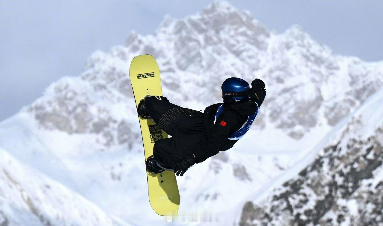 苏翊鸣生日当天出战决赛米兰冬奥会单板滑雪男子坡面障碍技巧预赛，苏翊鸣以72.78