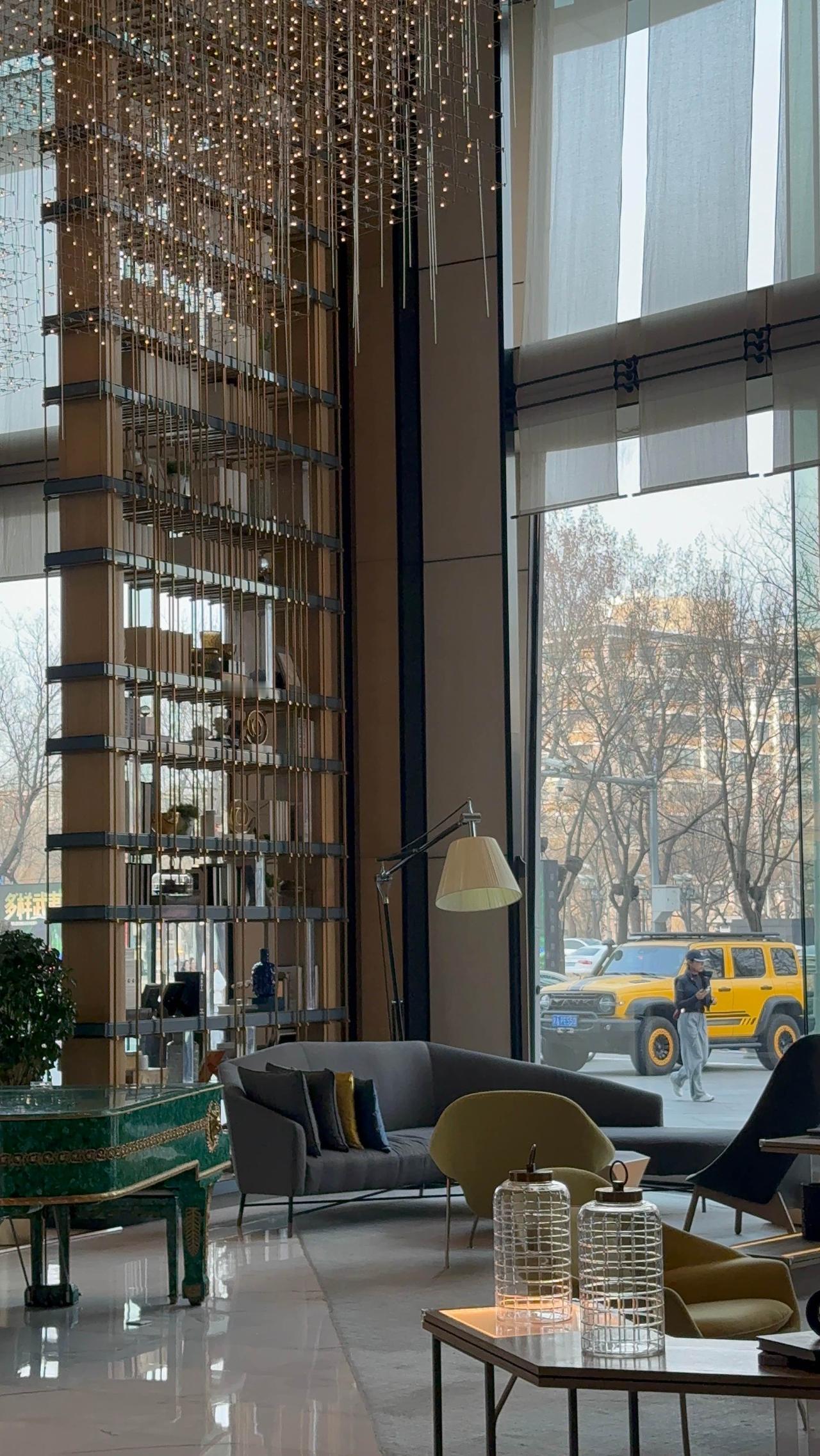 神威游北京｜喧嚣三里屯，藏着一间能安放心灵的洲际

世人皆知三里屯的喧嚣，霓虹织