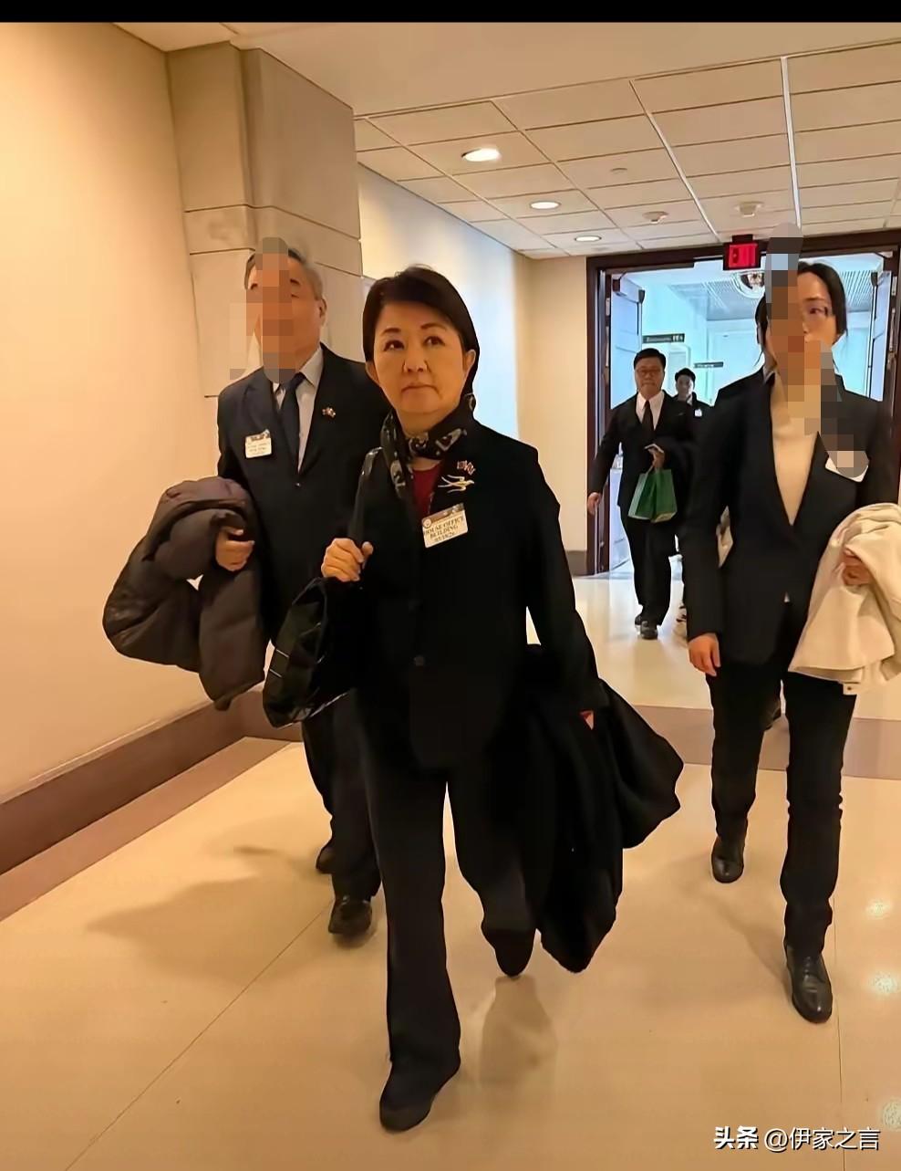 有的人小心思充满算计，自以为“聪明”至极，实则愚蠢透顶。自此刻起，这个“聪明”女