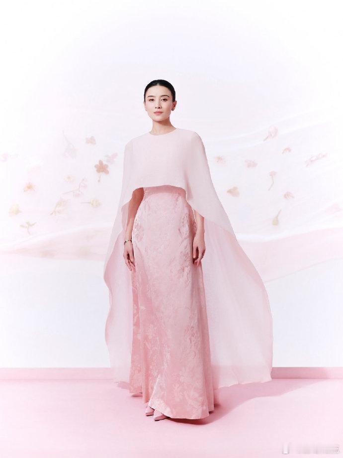 宋佳四登央视春晚四次登台，四次惊喜！宋佳2011、2024、2025年三登春晚，