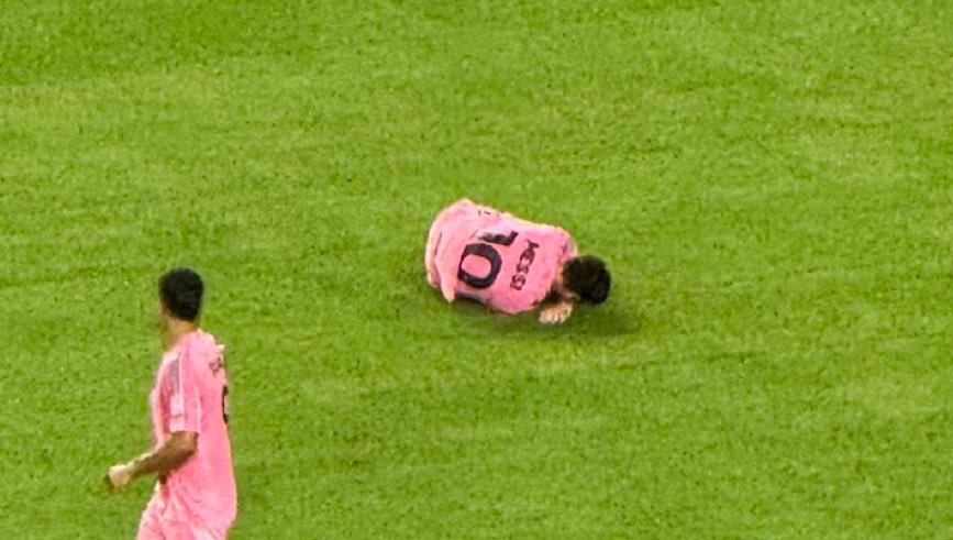 CRonaldo007[超话]世俱杯梅西 足坛最大骗子 哈哈哈哈哈哈哈哈哈哈哈哈