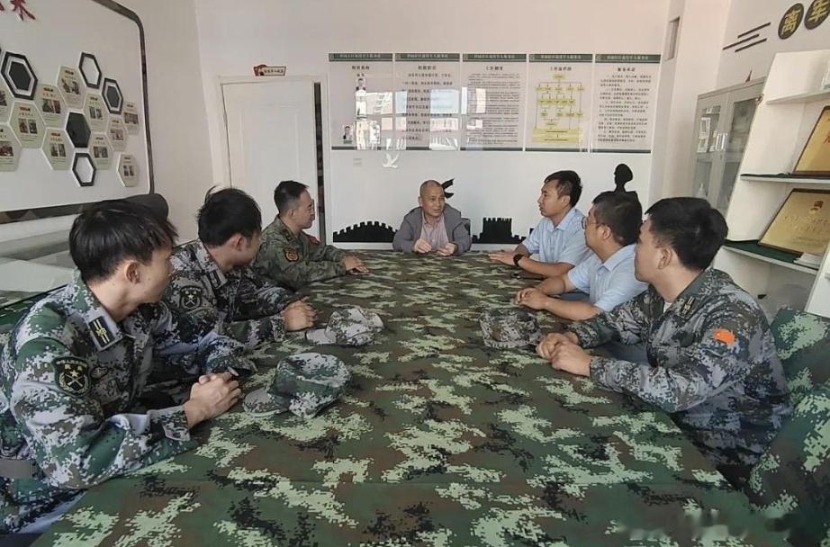 《党旗飘扬风帆劲 征程路上强国防》——东风路街道多措并举  扎实推进全民国防教育