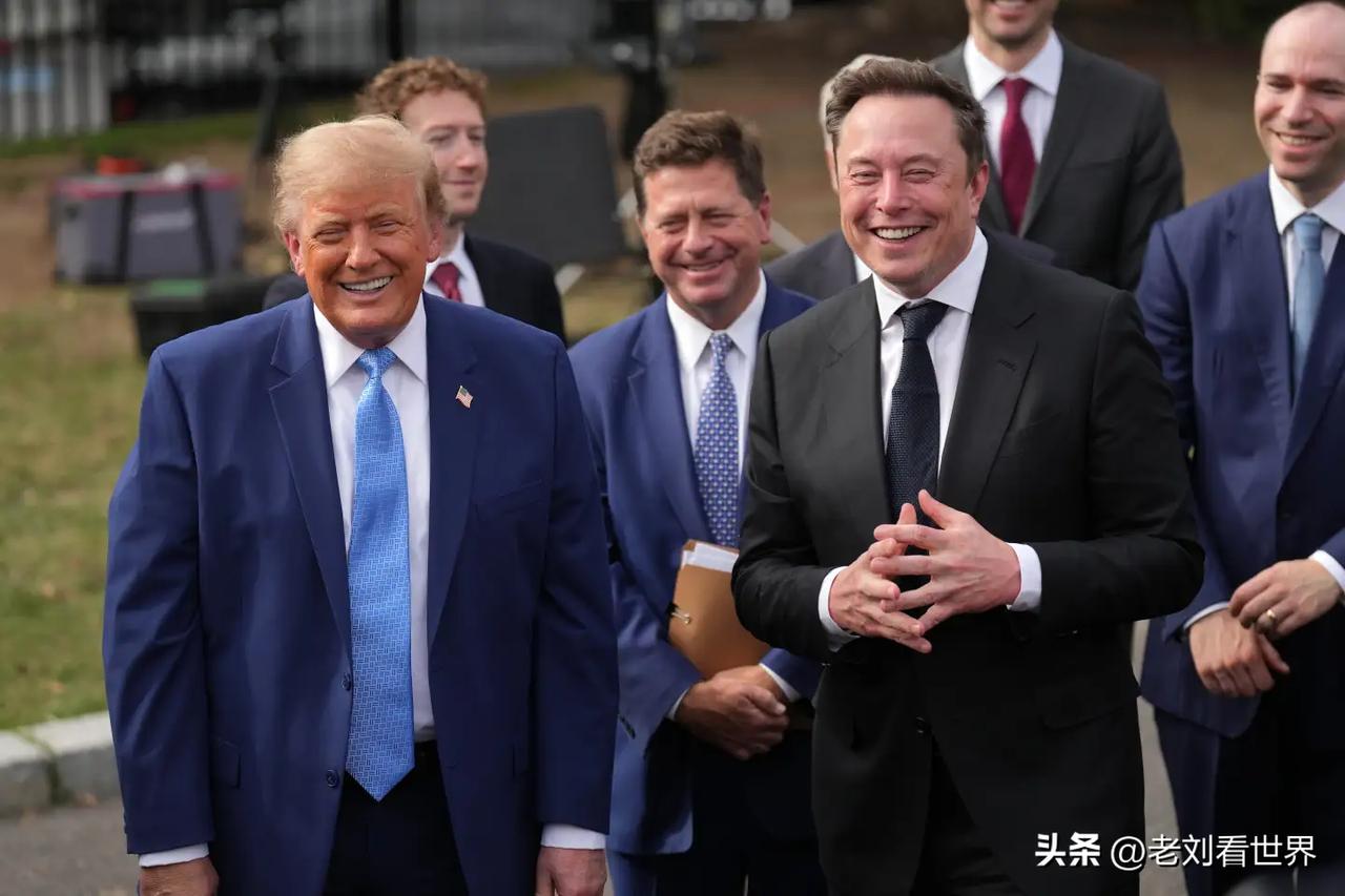 【特朗普感谢马斯克支持将“人工智能”改为“超级智能”】
华盛顿时间2026年9月