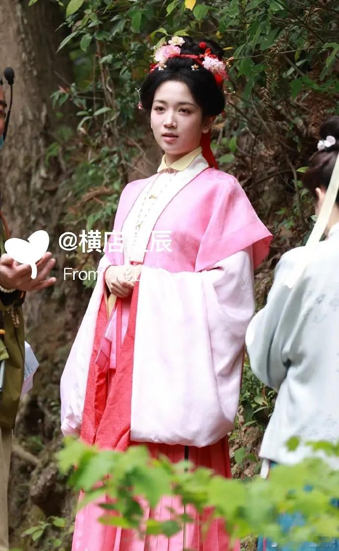 在看到代露娃这个造型之前，一直以为她能hold住所有造型 