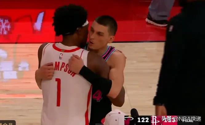 昔日死敌，今日一抱泯恩仇！阿门&希罗赛后拥抱和解，火箭赢了比赛，阿门24+18+