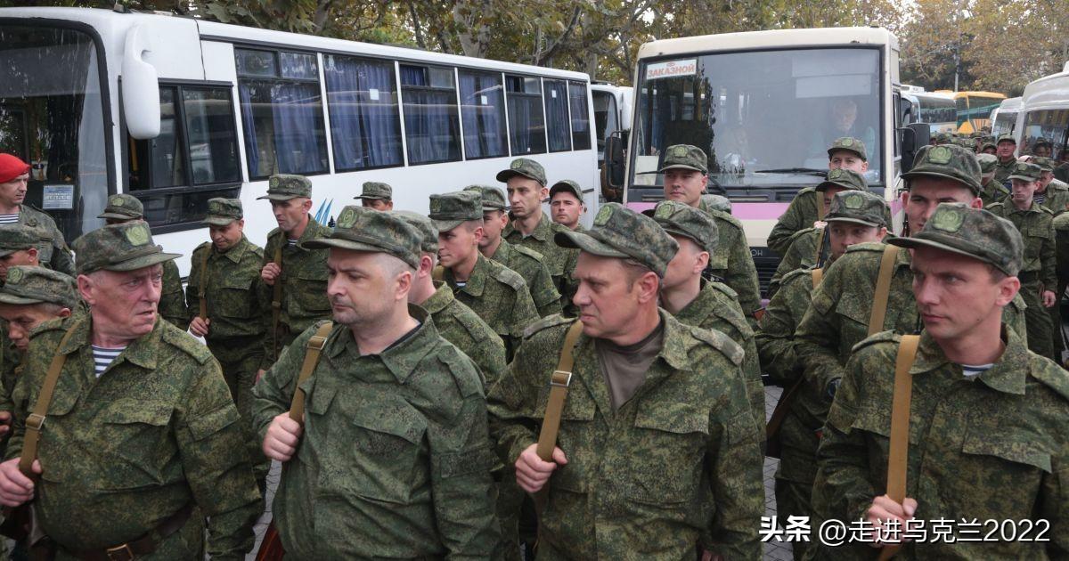 克里米亚居民将被投入乌克兰战场：乌军揭露俄军指挥部计划


克里米亚占领当局正准