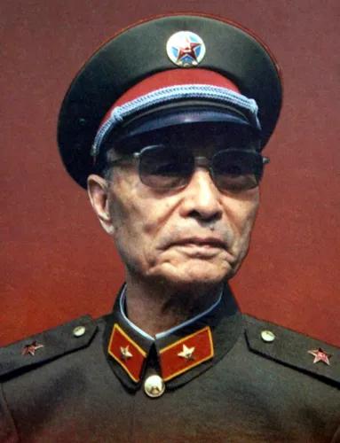 2003 年 7 月 5 日 20 时 35 分，‌张爱萍‌上将因病在北京逝世，