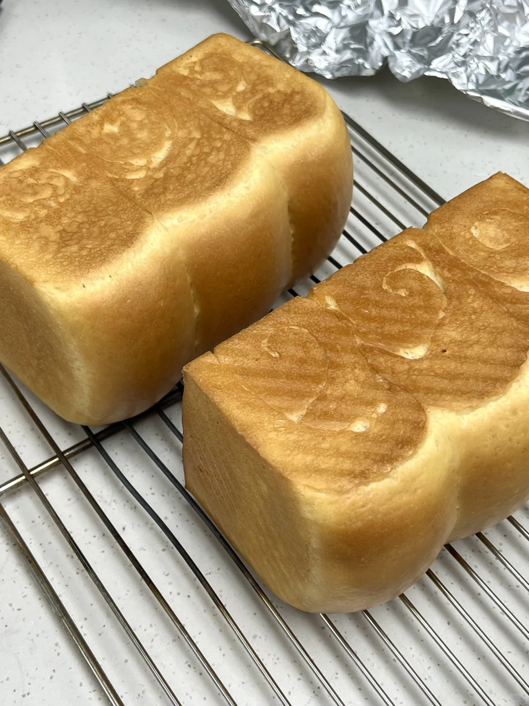 烤个鲜奶吐司🍞