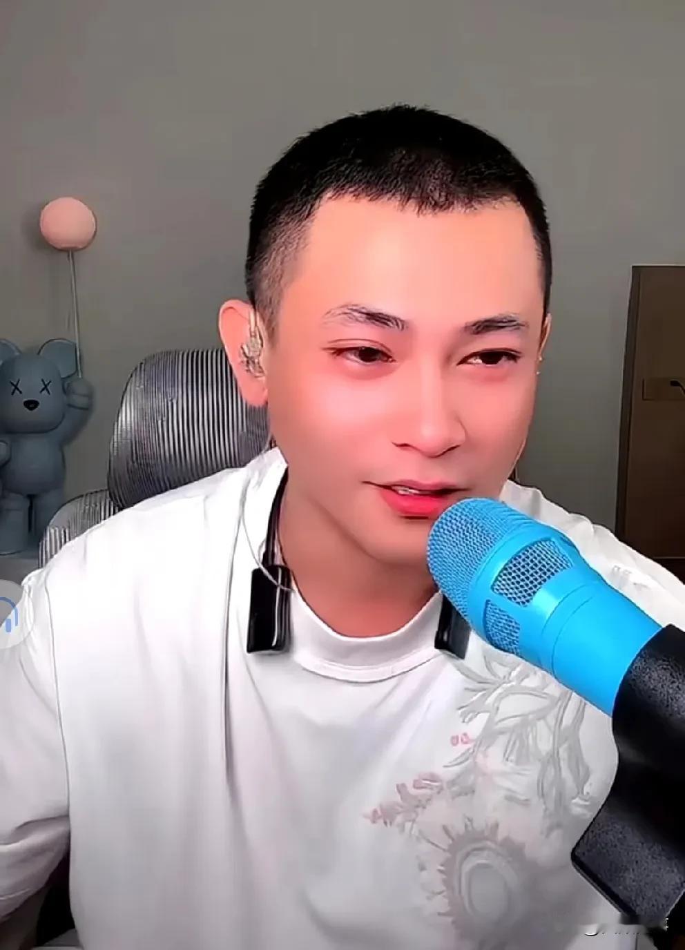 吴迪表示以后就玩独的，不与圈内任何人接触！

          吴迪表示这次带