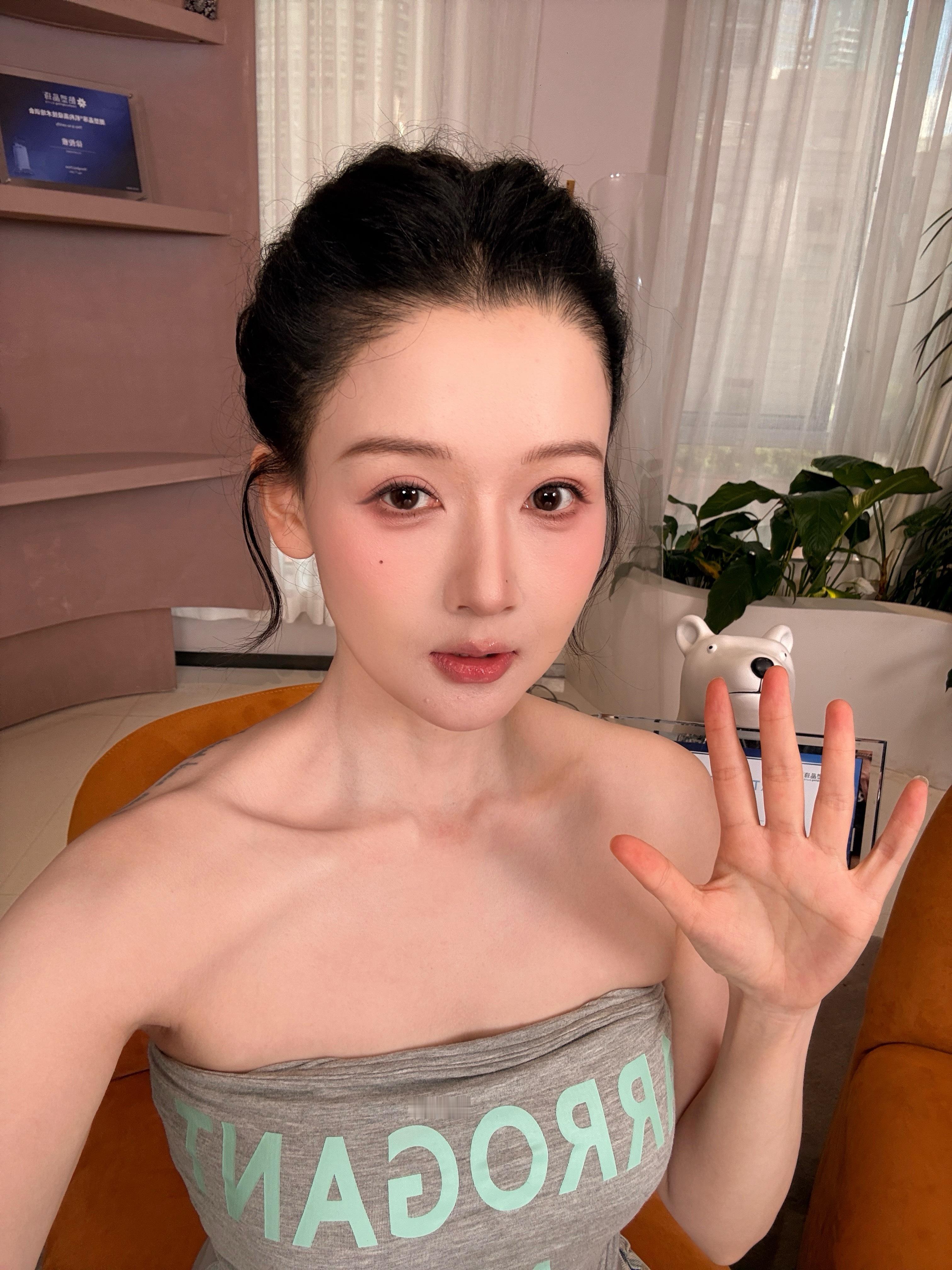 好喜欢今天的妆 