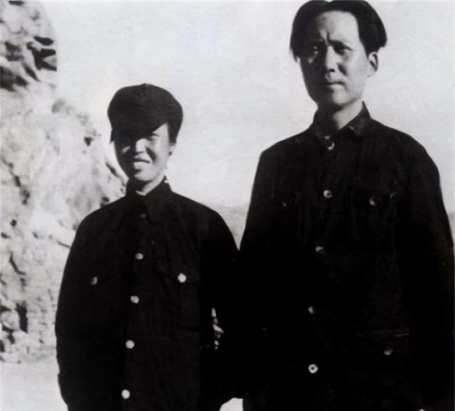 贺子珍出走，毛泽东发4道密电召回，贺回三理由，第二条揭露她对毛真实感情。

贺子