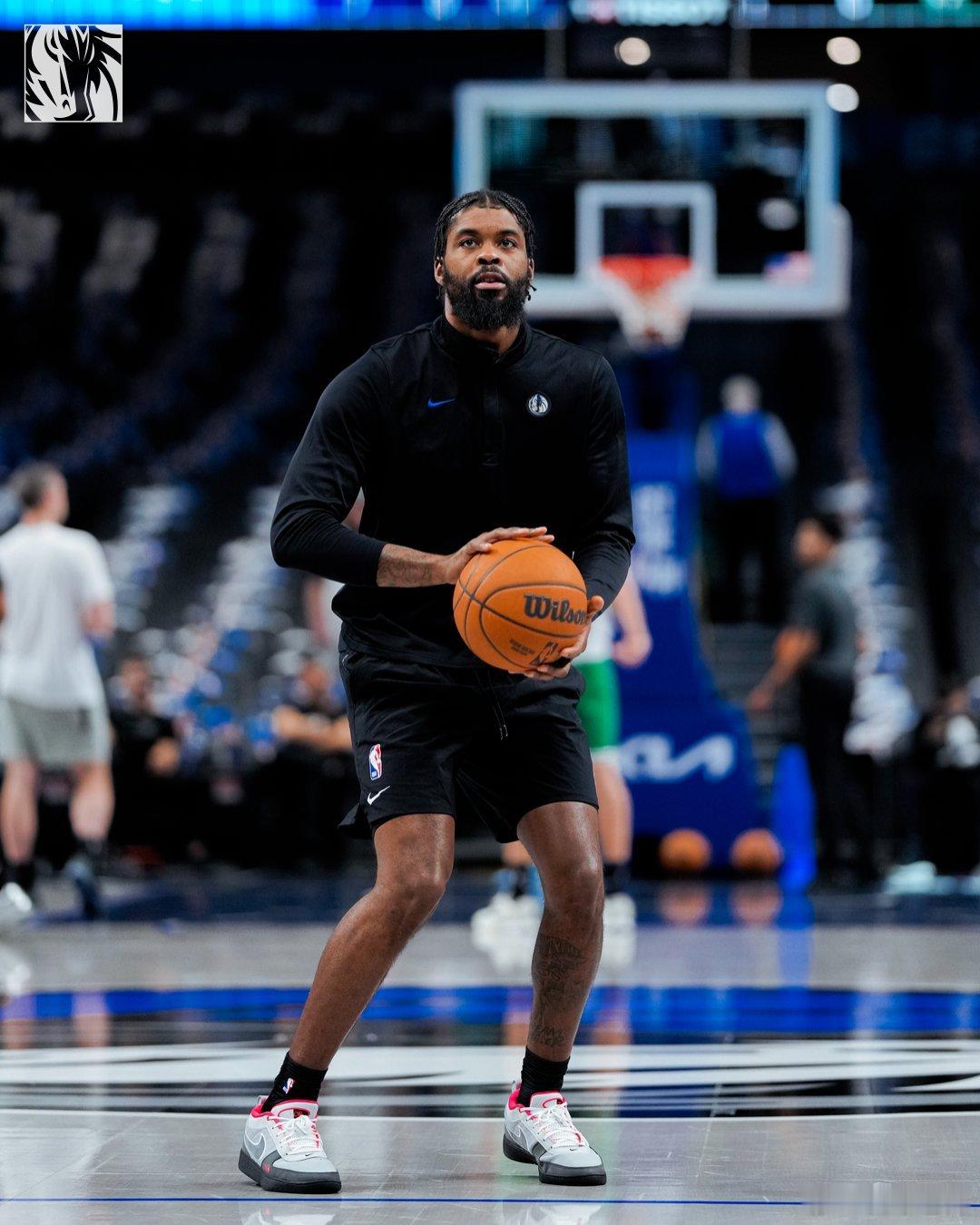 MFFL 据消息人士透露，尽管多支争冠球队表达了对马绍尔的兴趣，但达拉斯无意交易