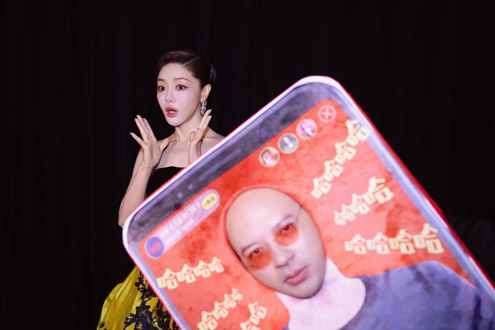 易小星人生开门红太敢拍了 易小星你不怕被追杀吗？电影里打工人被资本逼到绝境的剧情