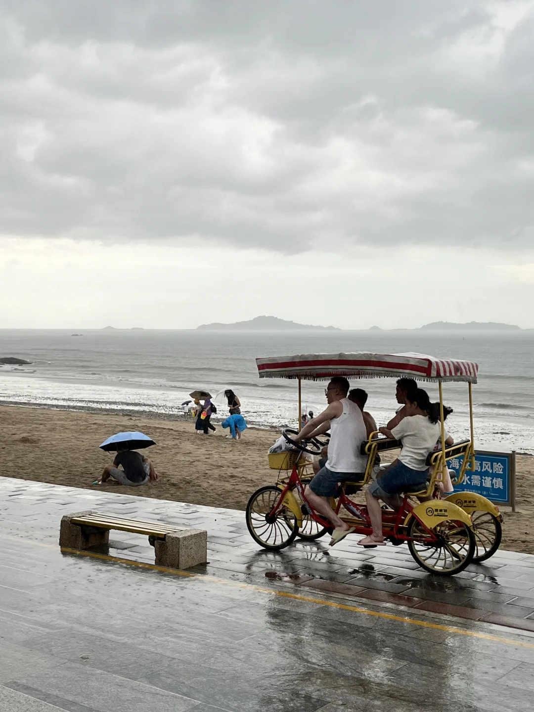 厦门！第①波冒雨来看海的盆友们😂😂😂